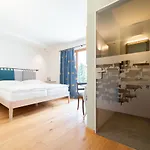 Alpinikum Apart Otel 4*